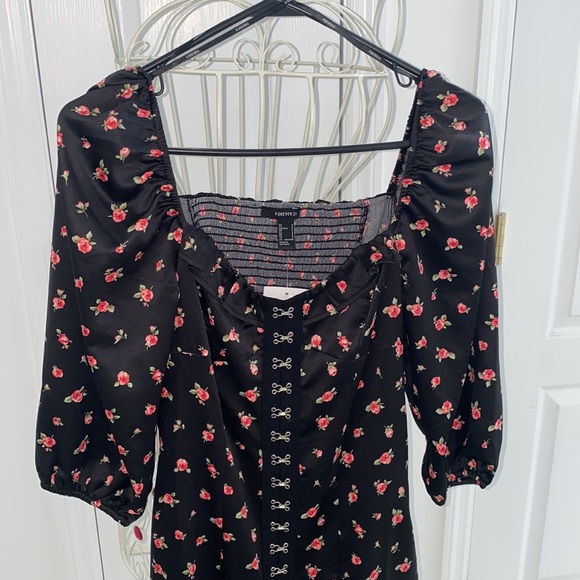 NWT! Forever 21 Satin Rose Corset Style Puff Sleeve Mini Dress - Picture 3 of 11